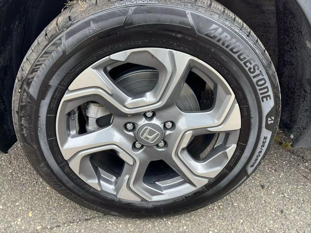 used 2018 Honda CR-V car, priced at $14,999