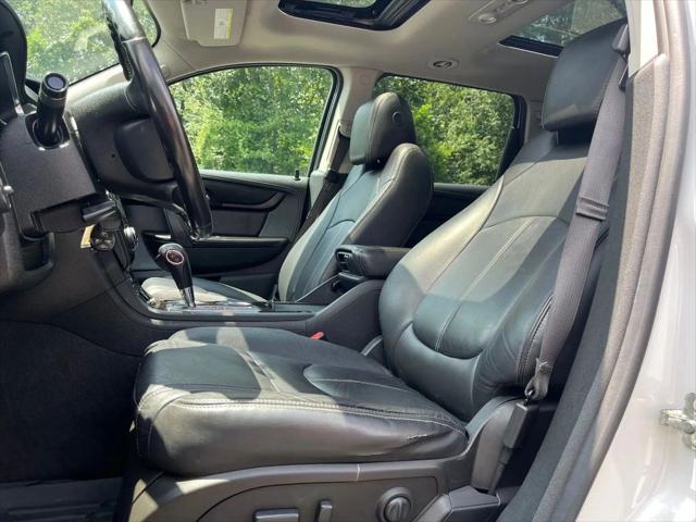 used 2017 Chevrolet Traverse car, priced at $11,499