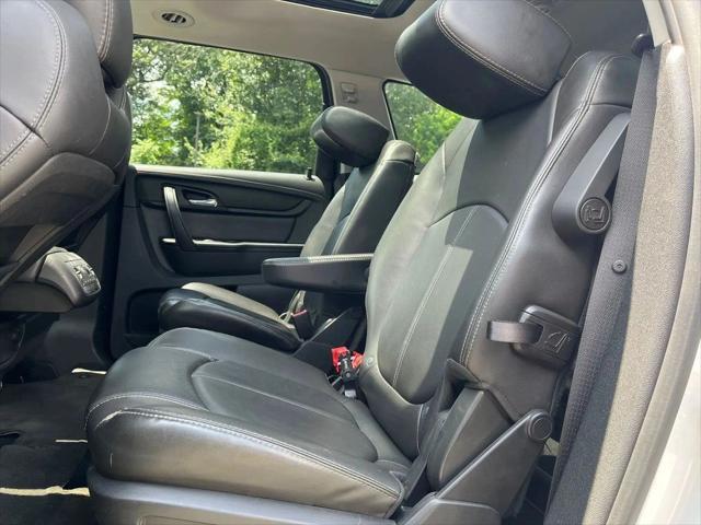 used 2017 Chevrolet Traverse car, priced at $11,499