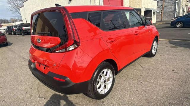 used 2020 Kia Soul car, priced at $11,999