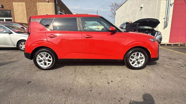 used 2020 Kia Soul car, priced at $11,999