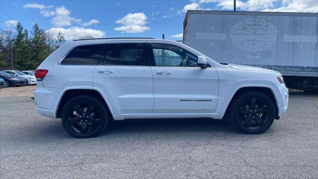 used 2014 Jeep Grand Cherokee car, priced at $10,999