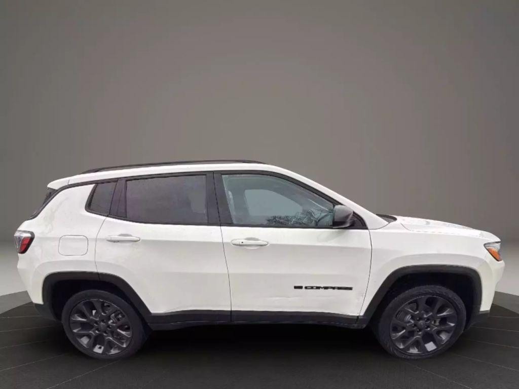 used 2021 Jeep Compass car, priced at $10,999