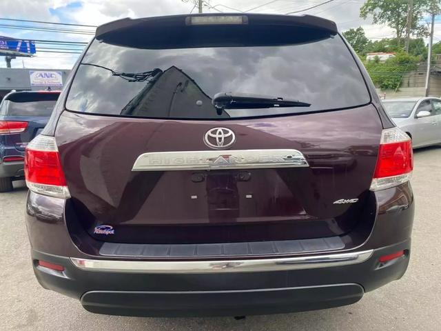 used 2012 Toyota Highlander car, priced at $13,999