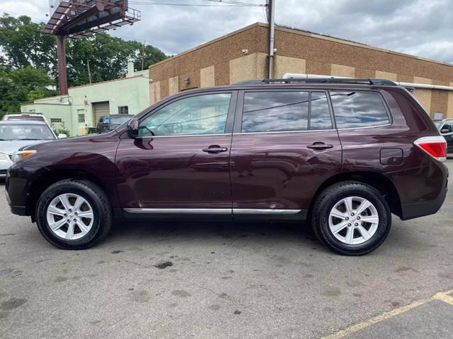 used 2012 Toyota Highlander car, priced at $13,999