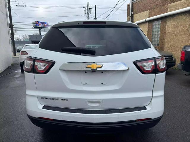 used 2017 Chevrolet Traverse car, priced at $13,199