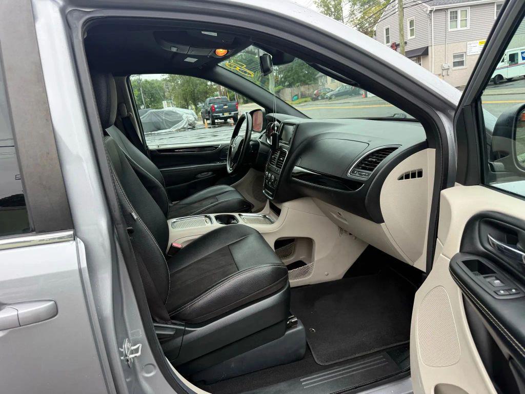 used 2020 Dodge Grand Caravan car, priced at $11,199