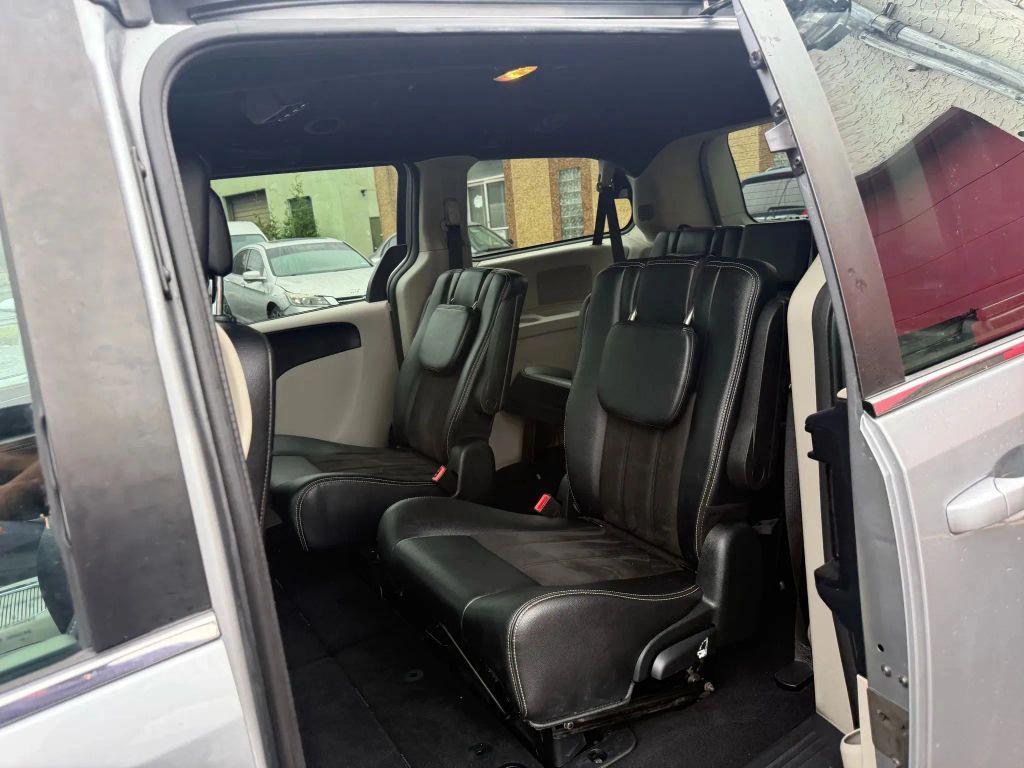 used 2020 Dodge Grand Caravan car, priced at $11,199