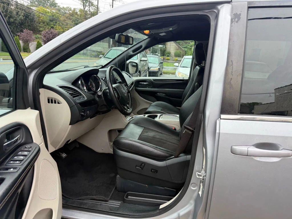 used 2020 Dodge Grand Caravan car, priced at $11,199