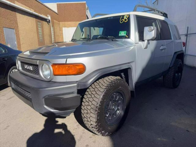 used 2007 Toyota FJ Cruiser car, priced at $10,999