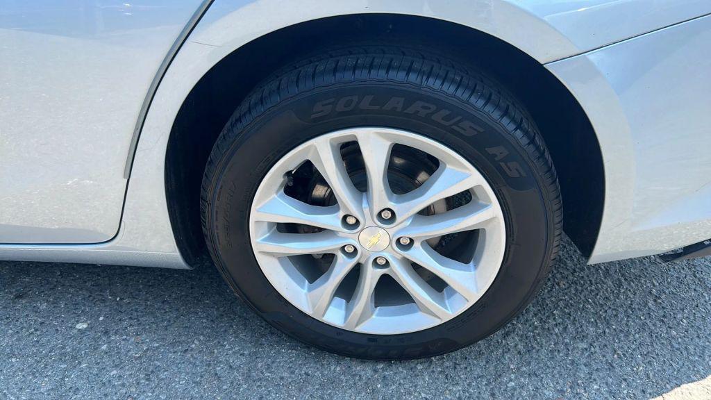 used 2018 Chevrolet Malibu car, priced at $9,499