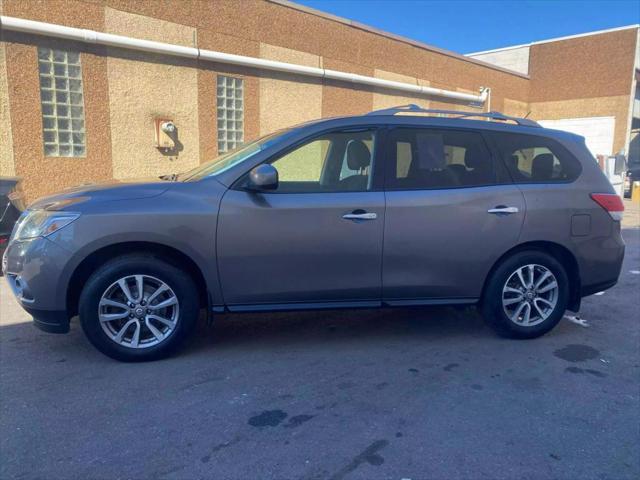 used 2014 Nissan Pathfinder car, priced at $5,999