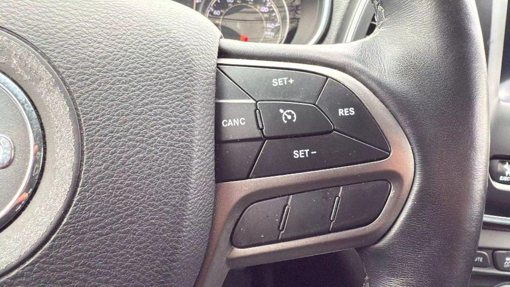 used 2019 Jeep Cherokee car, priced at $13,999