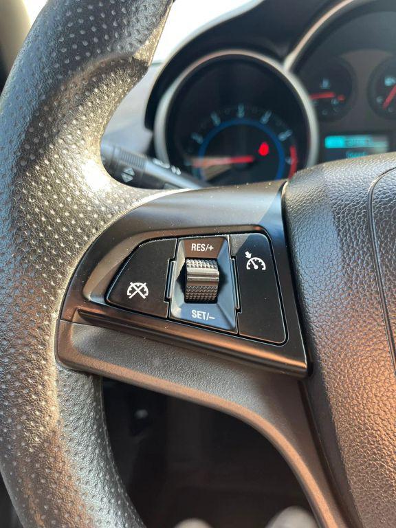 used 2015 Chevrolet Cruze car, priced at $5,999