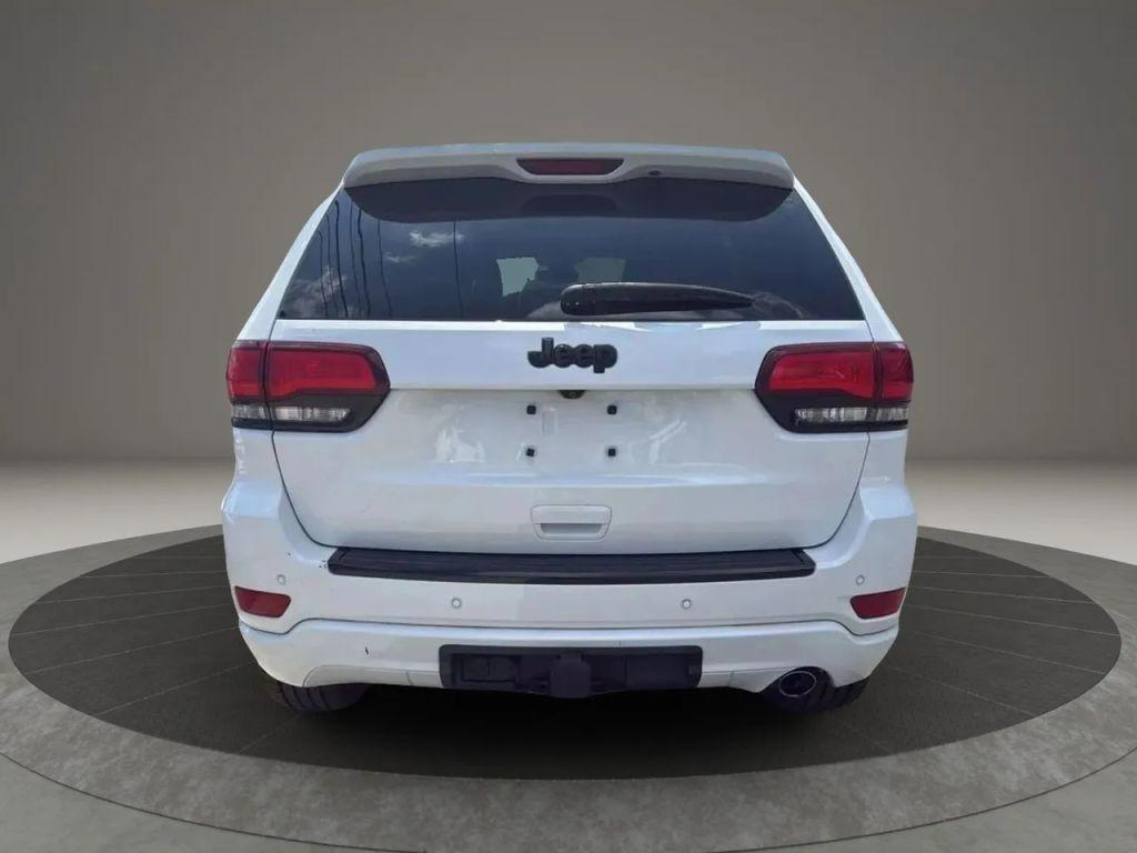 used 2017 Jeep Grand Cherokee car, priced at $10,999