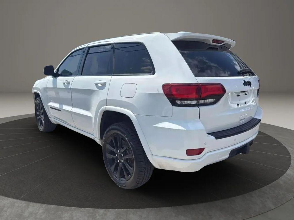 used 2017 Jeep Grand Cherokee car, priced at $10,999