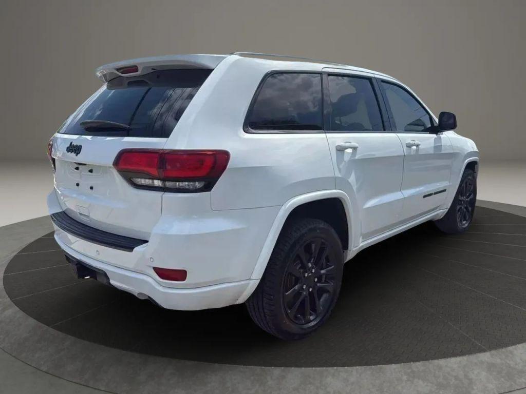 used 2017 Jeep Grand Cherokee car, priced at $10,999