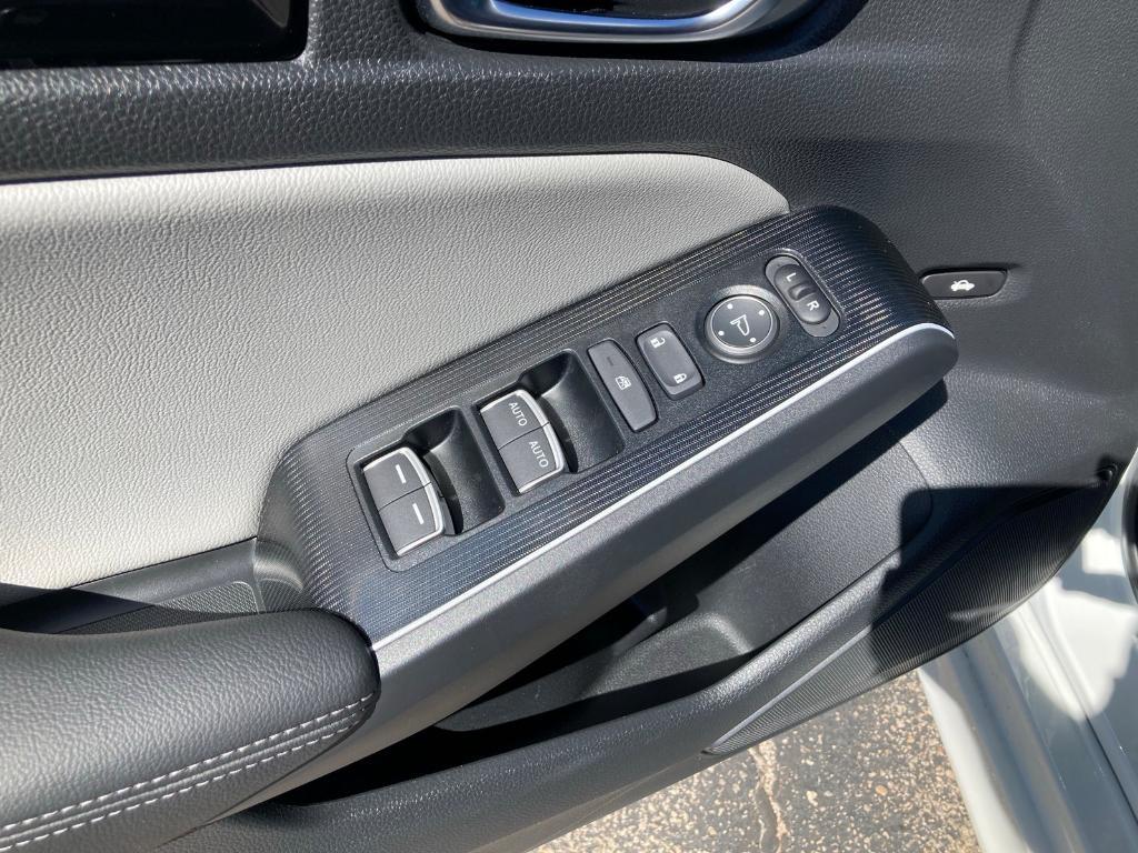 used 2025 Honda Civic Hybrid car, priced at $31,467