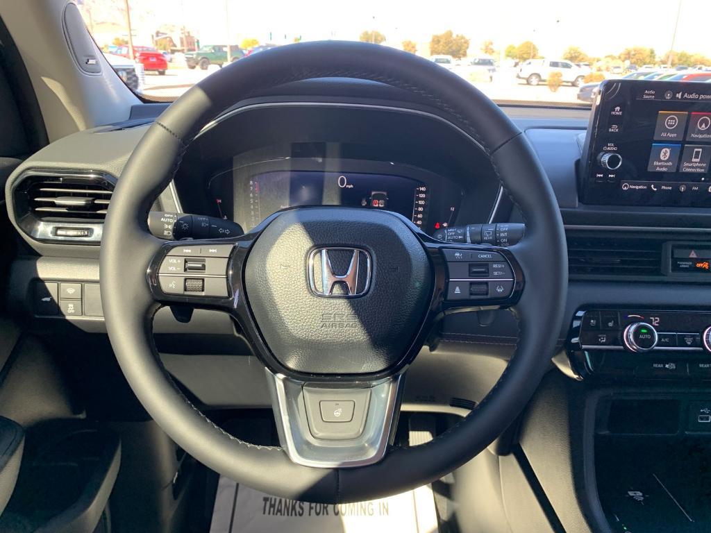 new 2025 Honda Pilot car, priced at $52,325