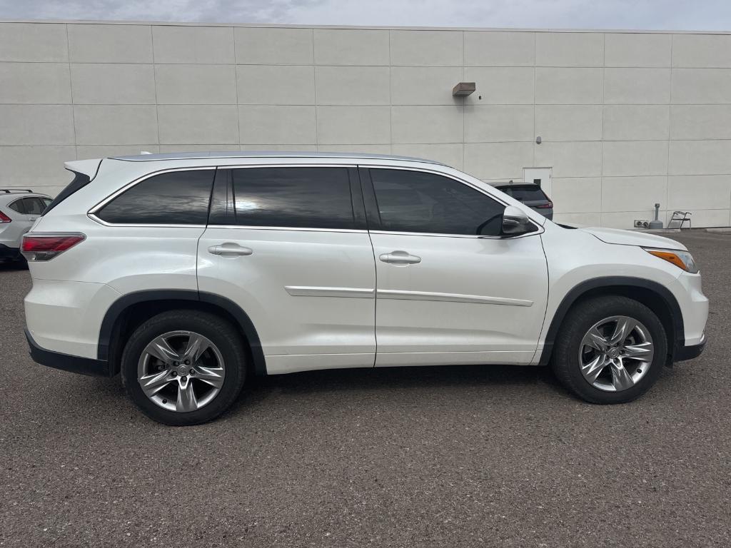 used 2015 Toyota Highlander car, priced at $21,500