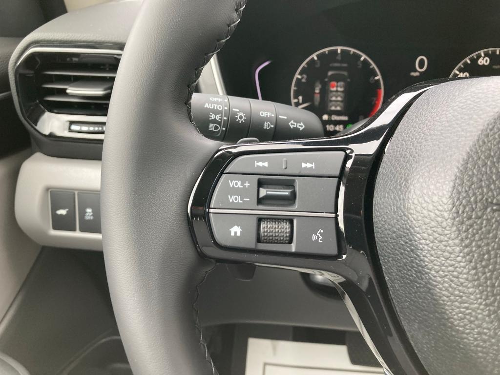 new 2025 Honda Pilot car, priced at $49,300