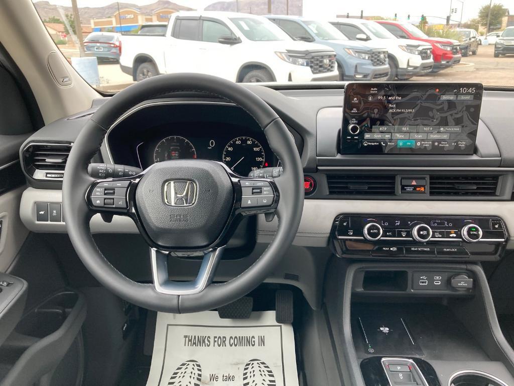 new 2025 Honda Pilot car, priced at $49,300