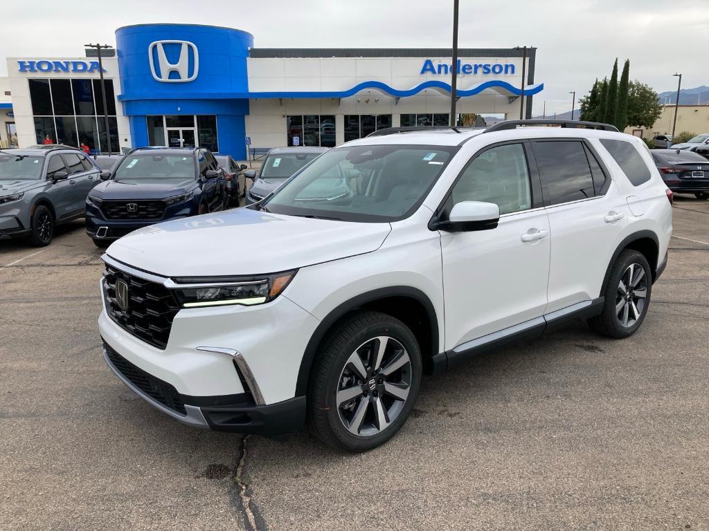 new 2025 Honda Pilot car, priced at $51,550