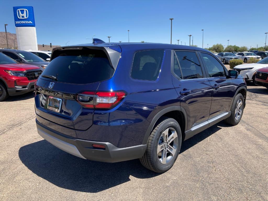 new 2025 Honda Pilot car, priced at $44,200