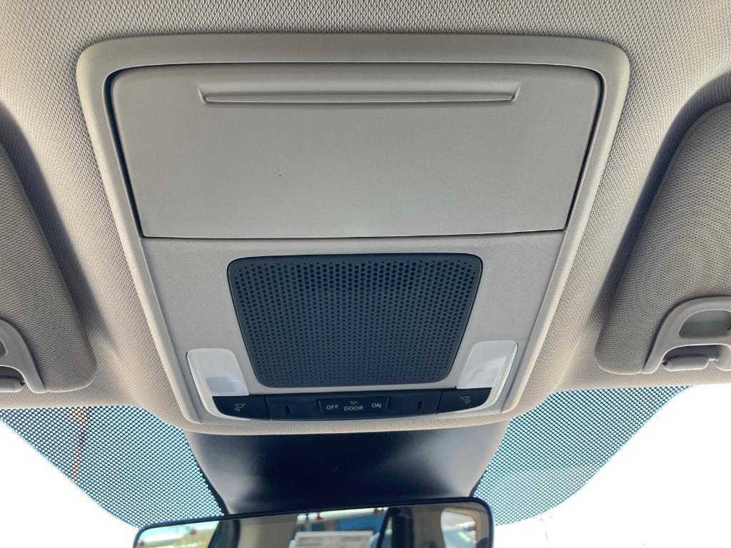 new 2025 Honda Pilot car, priced at $44,200