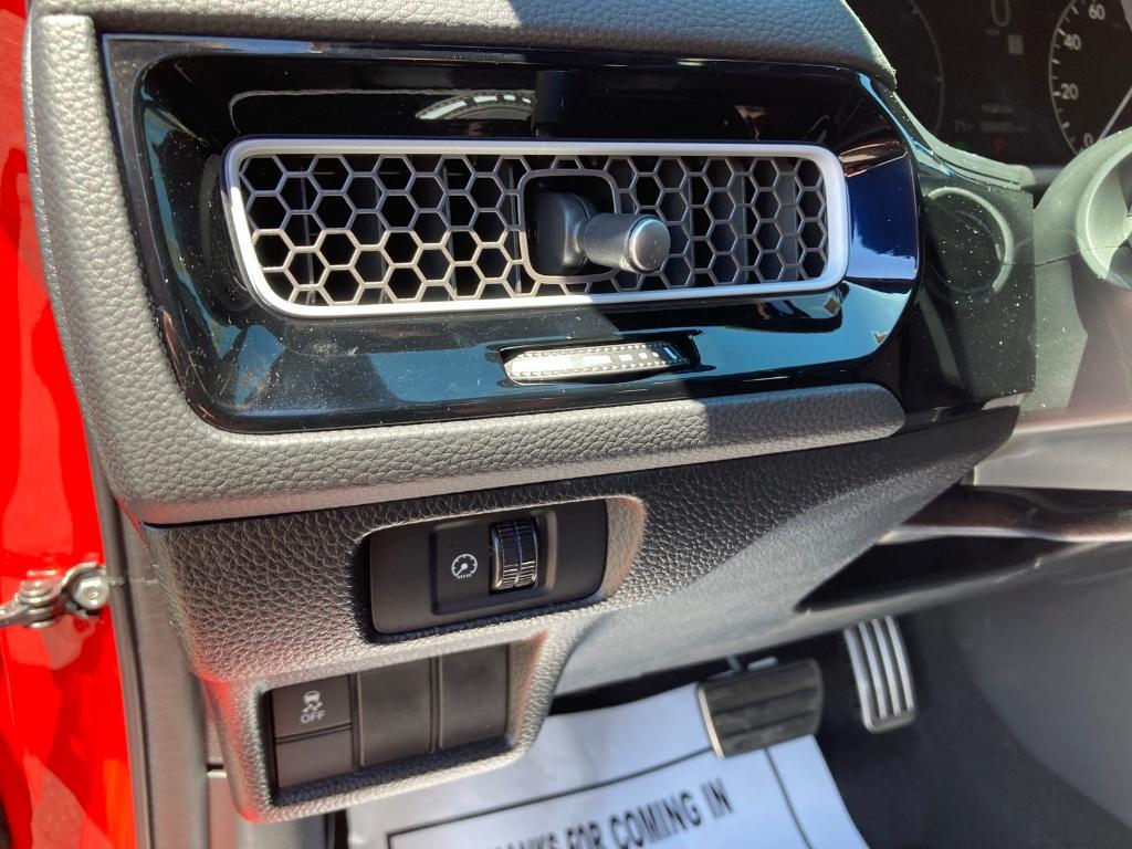 new 2025 Honda Civic Hybrid car, priced at $29,600