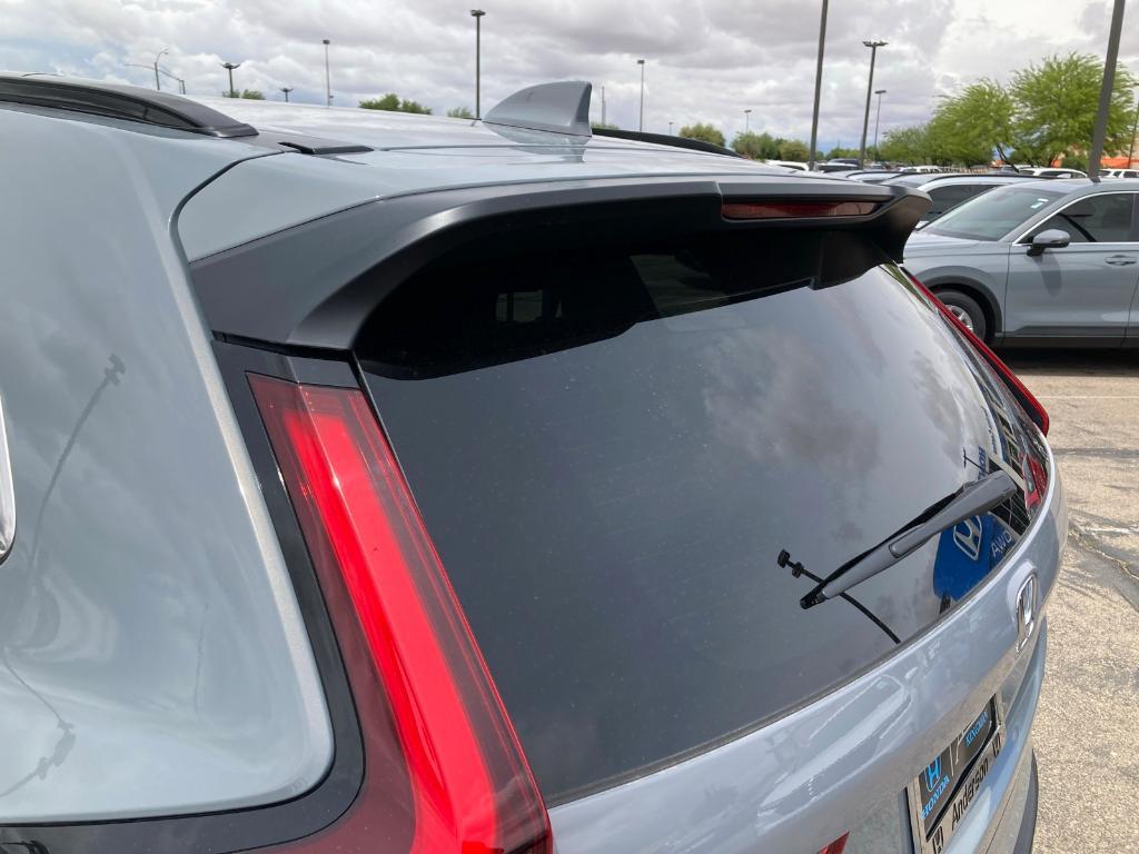 new 2025 Honda CR-V Hybrid car, priced at $40,000