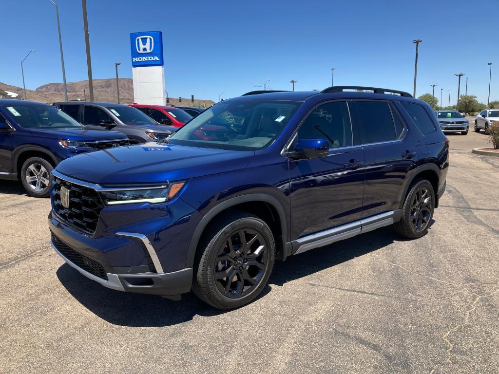 new 2025 Honda Pilot car, priced at $53,250