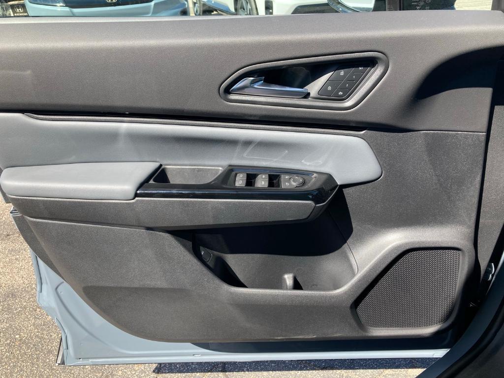 new 2025 Honda Prologue car, priced at $52,365