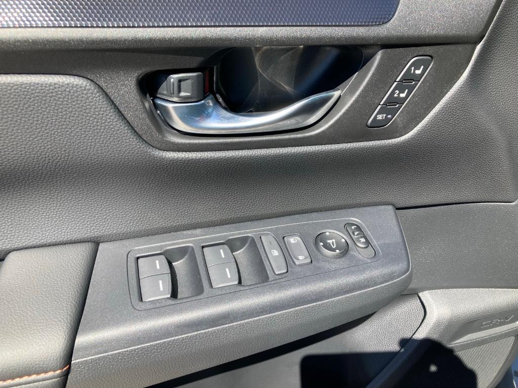 new 2026 Honda CR-V Hybrid car, priced at $40,630