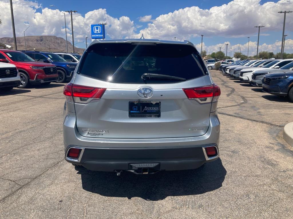 used 2019 Toyota Highlander car, priced at $29,775