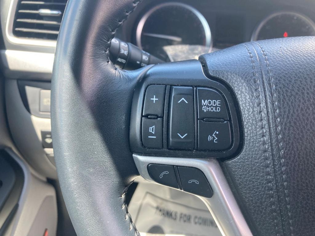 used 2019 Toyota Highlander car, priced at $29,775