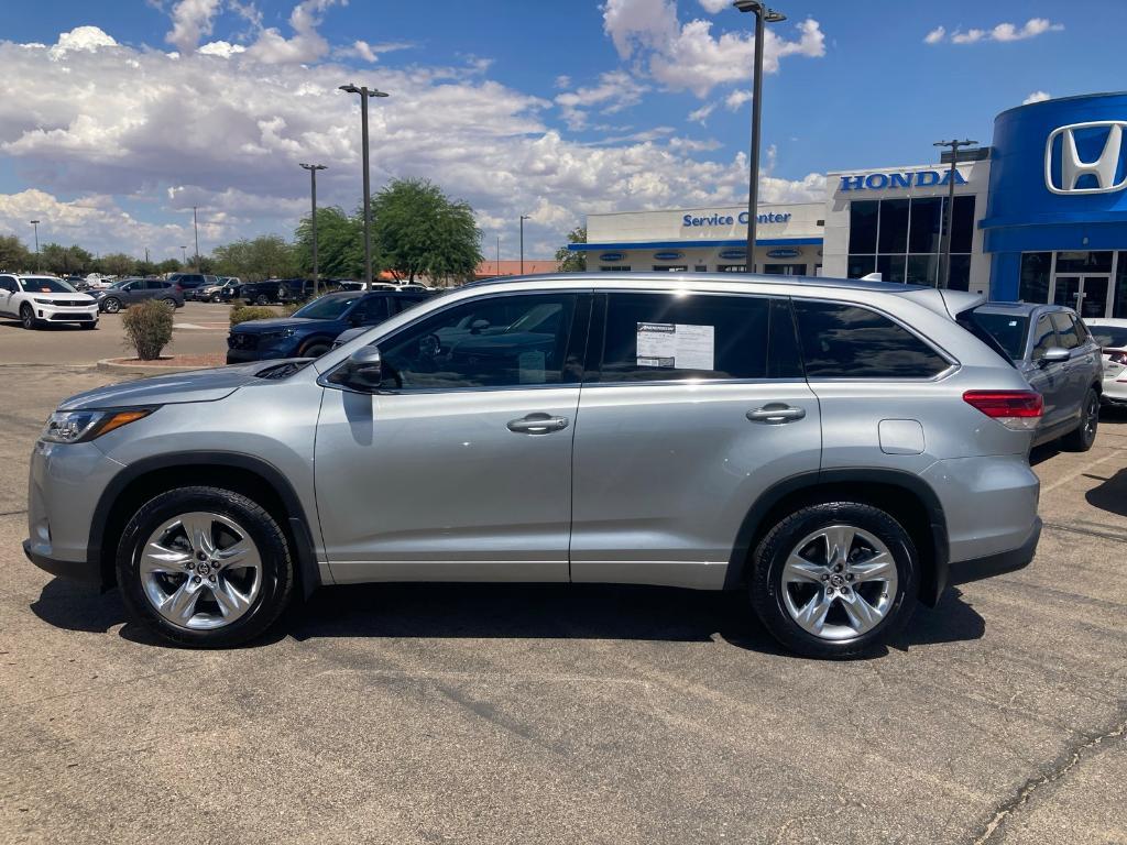 used 2019 Toyota Highlander car, priced at $29,775