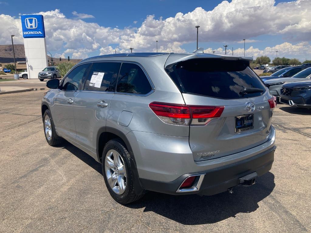 used 2019 Toyota Highlander car, priced at $29,775