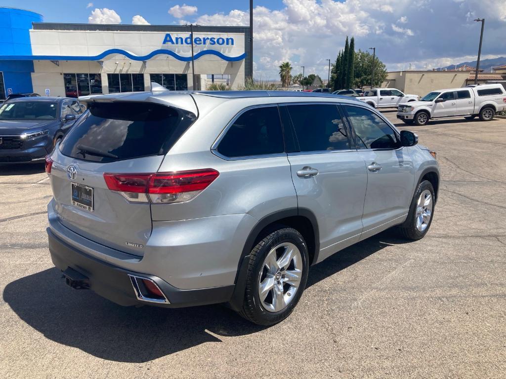 used 2019 Toyota Highlander car, priced at $29,775