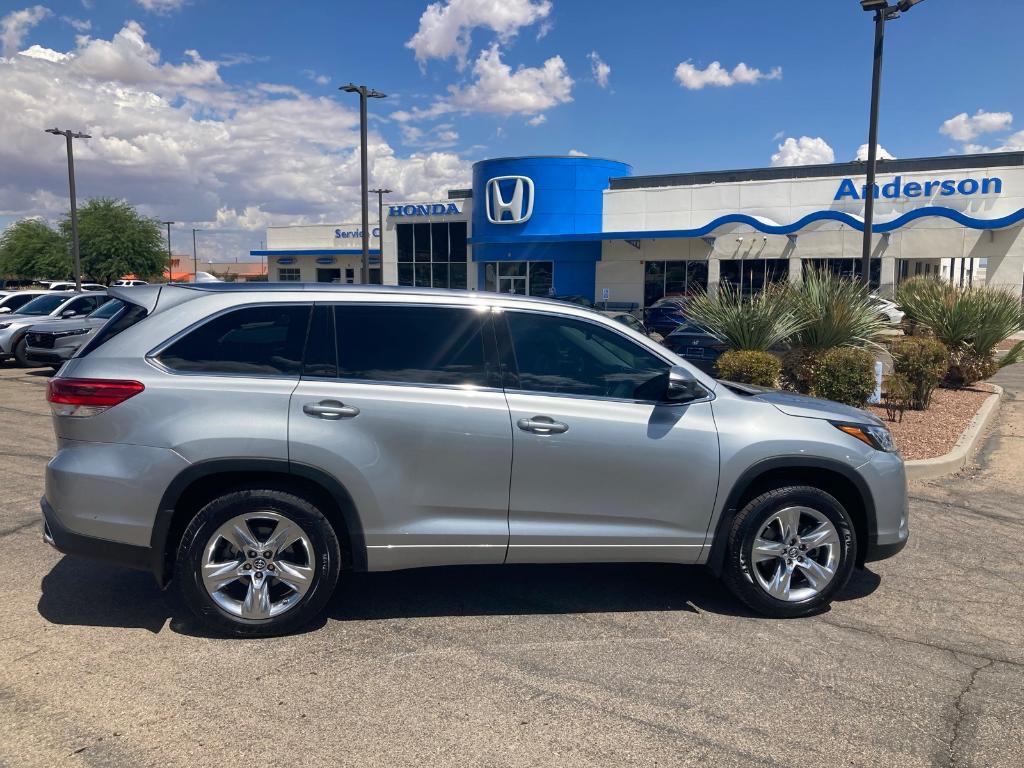 used 2019 Toyota Highlander car, priced at $29,775