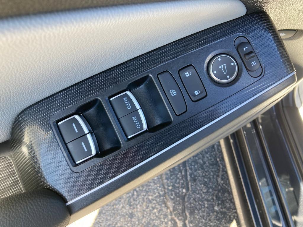 new 2026 Honda Civic Hybrid car, priced at $33,490
