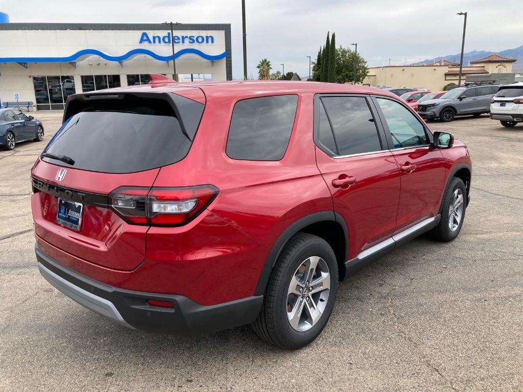 new 2025 Honda Pilot car, priced at $45,300