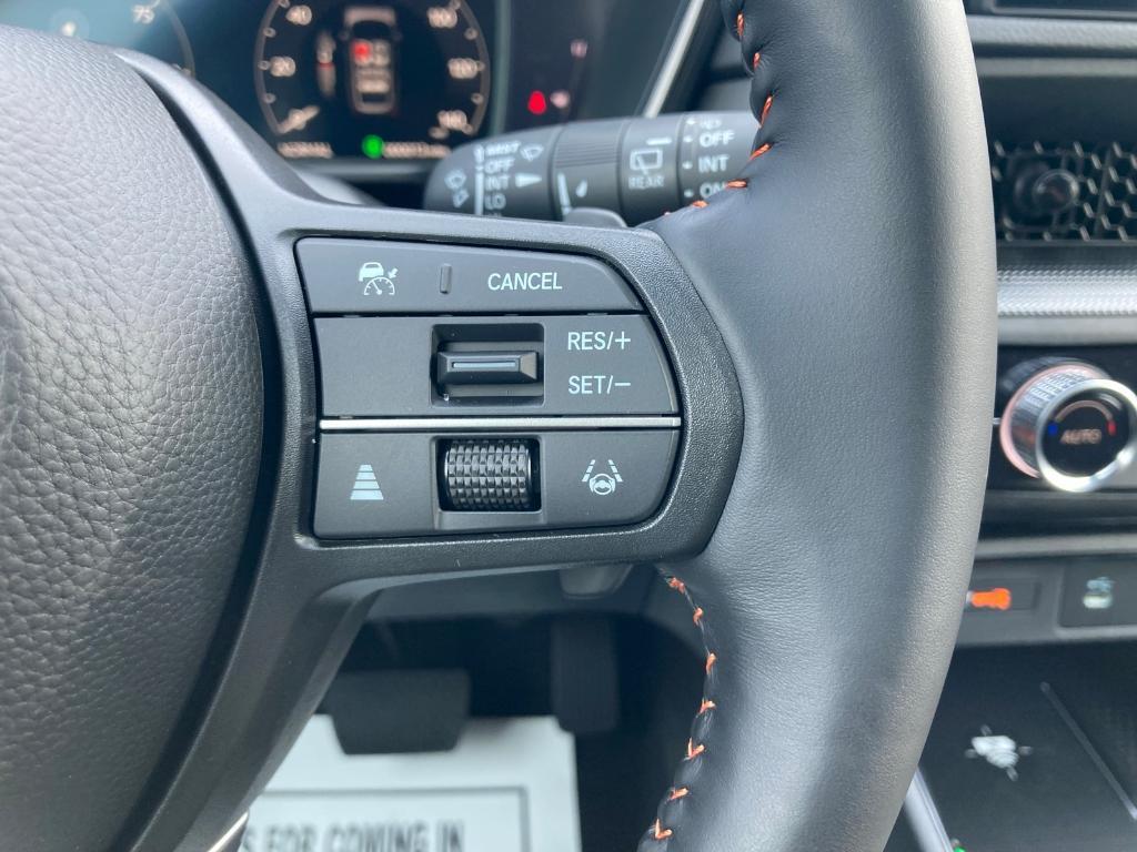 new 2026 Honda CR-V Hybrid car, priced at $40,575