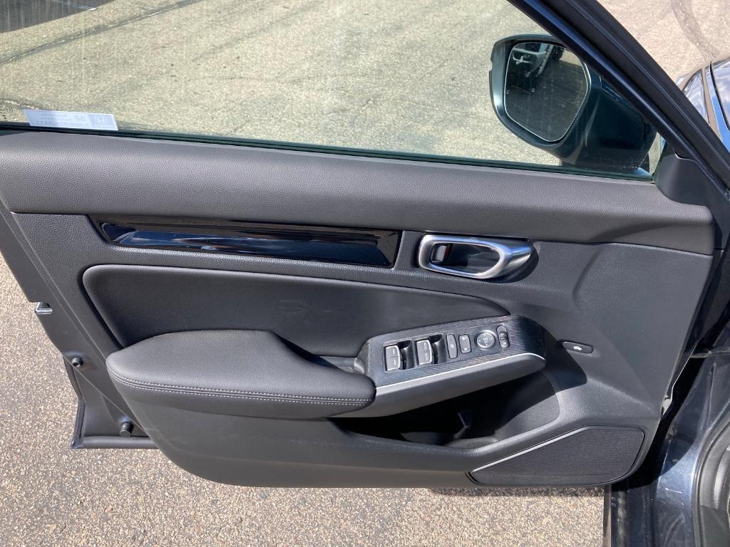 new 2026 Honda Civic Hybrid car, priced at $33,040