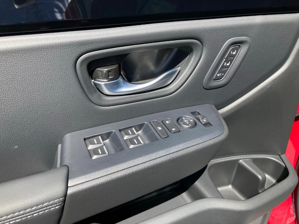 new 2025 Honda Pilot car, priced at $47,530