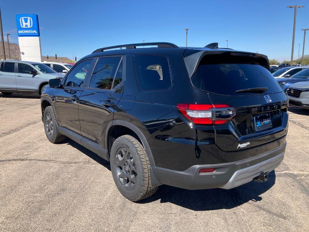 new 2025 Honda Pilot car, priced at $50,145
