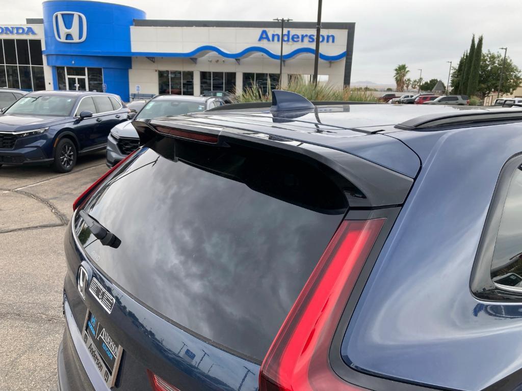 new 2026 Honda CR-V Hybrid car, priced at $43,700