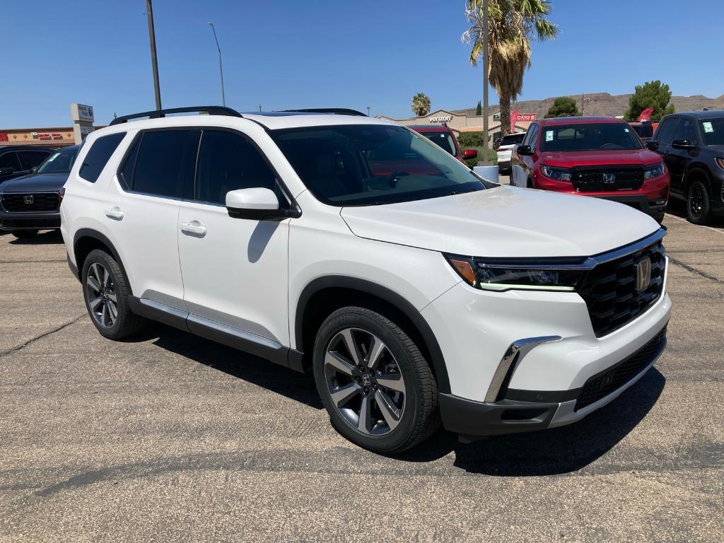 new 2025 Honda Pilot car, priced at $50,755
