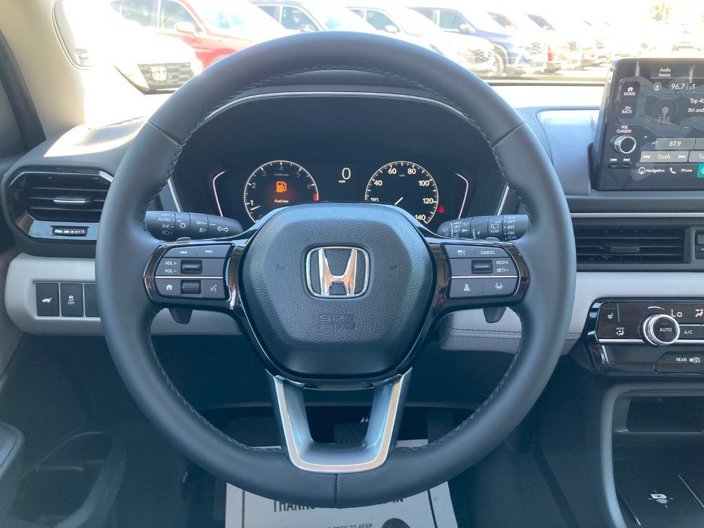 new 2025 Honda Pilot car, priced at $50,755