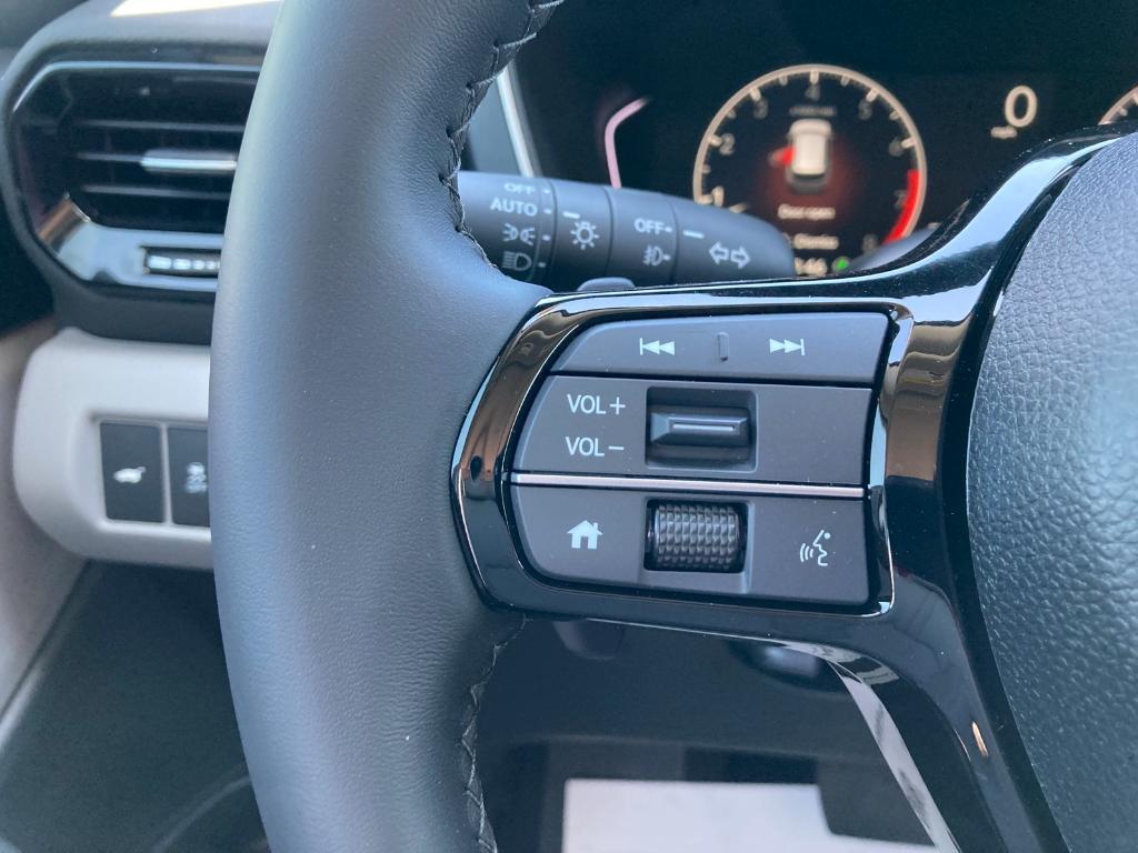 new 2025 Honda Pilot car, priced at $50,755